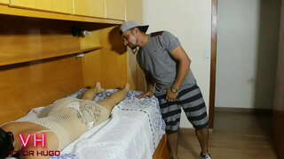 ���িনি ভান করতে